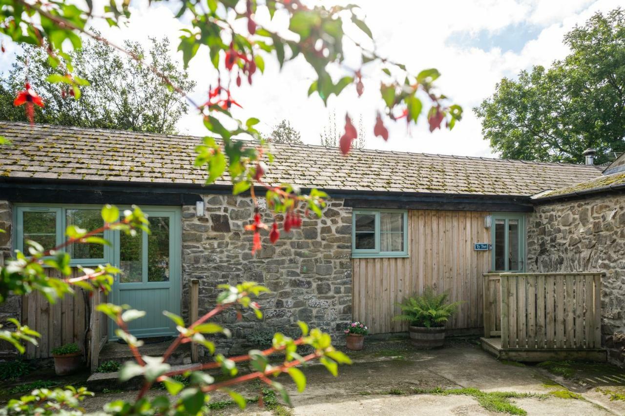 Cwm Connell Coastal Cottages Moylgrove Exterior foto